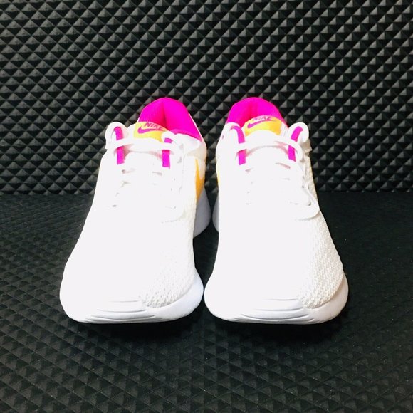 Nike Tanjun Air Zoom Women's Sneaker - Picture 4 of 8